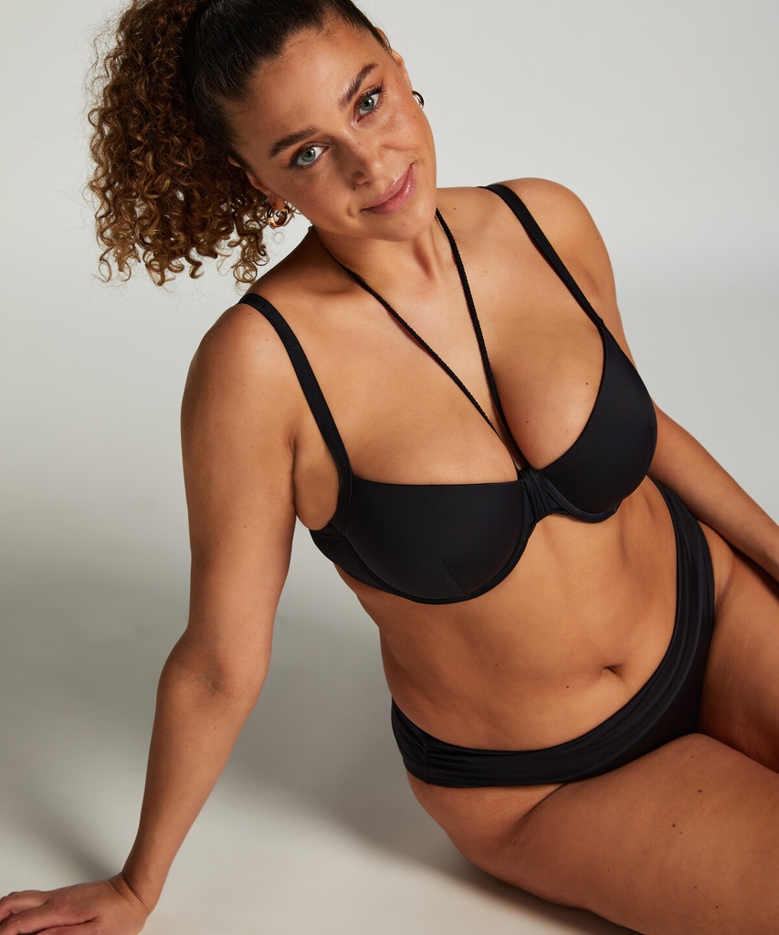 HKM:16